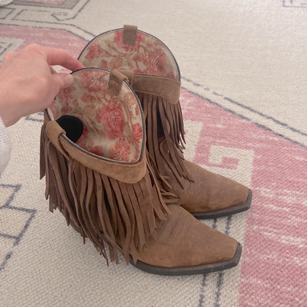 Ariat fringe boot